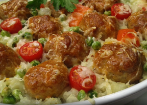Meatballs in rice